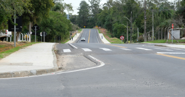 Notícia - Obra em SC promete acabar com desvio de caminhões para acessar empresas