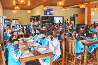 Notícia - Rifa da Fazendinha: alunos vão à pizzaria