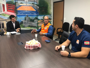 Notícia - Defesa Civil de Criciúma recebe visita técnica de Chapecó
