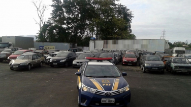 Notícia - Quase 290 veículos apreendidos em SC serão leiloados