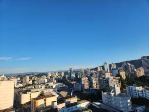 Notícia - Calor deve seguir até sexta-feira em Criciúma