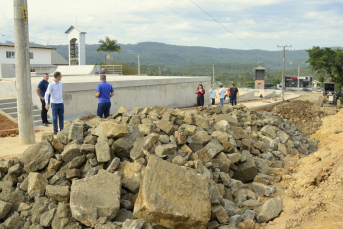 Notícia - Praça da Vila São Jorge deve ser concluída em 45 dias