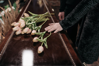 Notícia - Criciúma assina contrato com a primeira empresa no novo modelo de serviços funerários