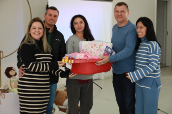 Notícia - Campanha “Mãos Aquecem o Coração” reúne 600 mulheres em corrente de solidariedade