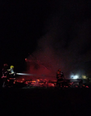 Notícia - Incêndio atinge residência em cerâmica de Sangão