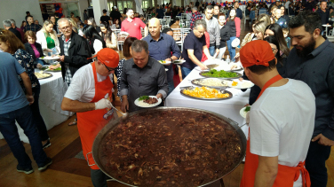 Notícia - Nossa Casa realiza Feijoada Mágica no dia 28 de julho
