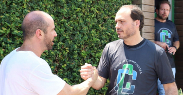 Notícia - Carlos Bolsonaro em Criciúma: 'Sou só mais um migrante que vem para cá'