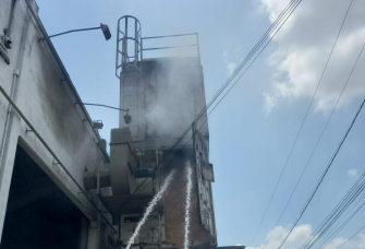Notícia - Princípio de incêndio atinge empresa em Içara