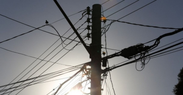 Notícia - Ventania deixa mais de 25 mil unidades sem energia em Criciúma