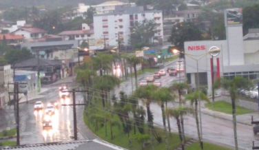 Notícia - Chuva pode continuar até sexta-feira