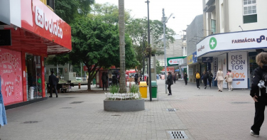 Notícia - Sábado Mais amplia horário do comércio de Criciúma para o Dia dos Pais
