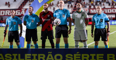 Notícia - Confronto neste sábado pode mudar a liderança da Série B mais uma vez