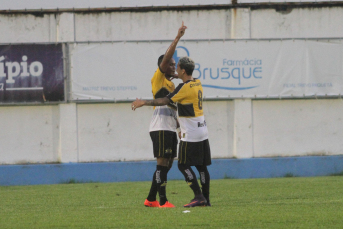 Notícia - Criciúma não vence o Brusque no Augusto Bauer pelo Catarinense há seis anos