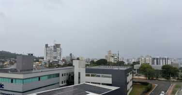 Notícia - Domingo terá céu nublado e previsão de chuva em Criciúma