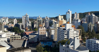 Notícia - Fim de semana terá sol, frio e vento em Criciúma