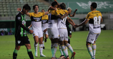 Notícia - Criciúma busca quebra de tabu histórico para colar nos líderes da Série B