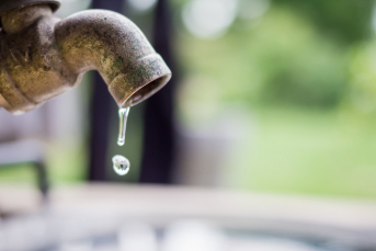 Notícia - Mais de 20 bairros de Criciúma sem água nesta quinta-feira