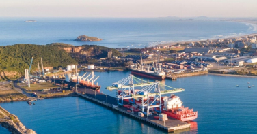 Notícia - Com R$ 1,6 bilhão em investimentos, Porto de Imbituba acelera expansão