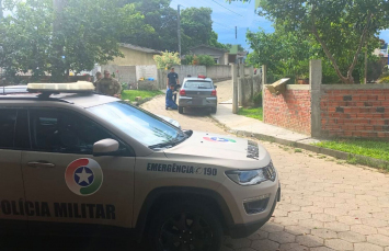Notícia - Assaltante é preso após roubo a mercado em Criciúma
