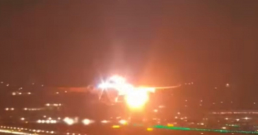 Notícia - Susto em São Paulo: motor de avião com quase 300 pessoas explode durante decolagem