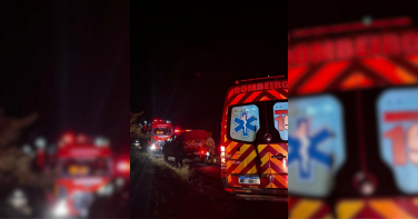 Notícia - Duas mulheres ficam feridas após capotamento em Lauro Müller