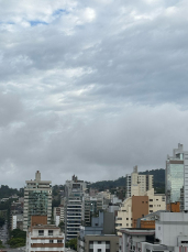 Notícia - [Áudio] Temperaturas em queda e chuva pela região