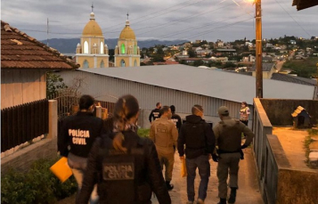 Notícia - Polícia Civil prende três na operação 