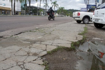 Notícia - TJ determina que proprietários de imóveis adéquem calçadas