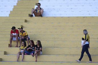 Notícia - Criciúma tem prejuízo médio de R$ 20 mil por jogo realizado em casa