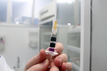 Notícia - População busca por últimas doses da vacina da gripe na rede privada