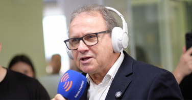 Notícia - Time de Eleições analisa primeira pesquisa Quaest para o Governo de SC em live às 19h