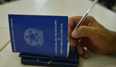 Notícia - Brasil tem 12,7 milhões de desocupados, indica IBGE