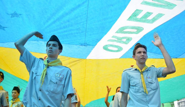 Notícia - Amor à Pátria e homenagens marcam o Desfile Cívico de Morro da Fumaça 