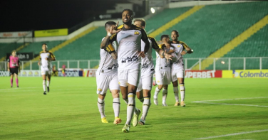 Notícia - Criciúma vence o Camboriú e está classificado no Catarinense
