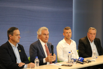 Notícia - Em painel na Acic, Ronaldo Caiado aborda educação, segurança e economia
