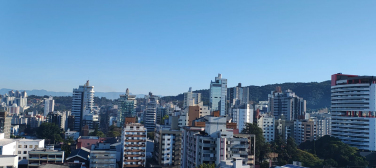 Notícia - [Áudio] Tempo firme e elevação da temperatura para esta terça-feira