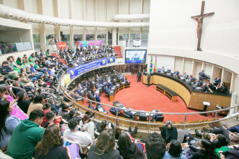 Notícia - Universidade Gratuita: seleção dos beneficiados deve ocorrer em setembro (ÁUDIO)