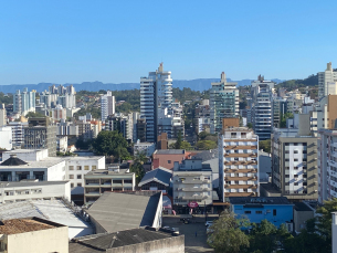 Notícia - [Áudio] Bastante sol e calor em Criciúma nesta quinta-feira