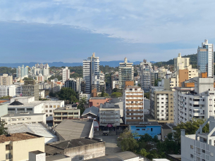 Notícia - [Áudio] Calor perto dos 30°C em Criciúma