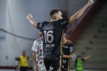 Notícia - Criciúma Futsal goleia fora de casa e assume liderança do Catarinense