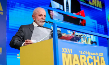 Notícia - Lula anuncia crédito para reformas e acesso a médicos especialistas