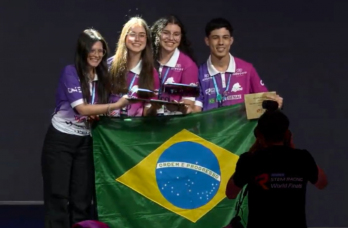 Notícia - Estudantes de Criciúma fazem história no mundial de robótica em Singapura