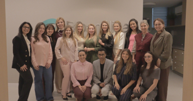 Notícia - Laboratório Bioanálises promove encontro com empresárias e destaca saúde feminina em Criciúma