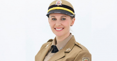 Notícia - Primeira mulher a assumir comando da PM marca momento histórico em cidade de SC