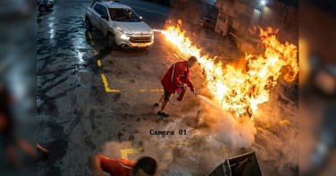 Notícia - Homem é preso após provocar incêndio em posto e colocar clientes em risco em SC