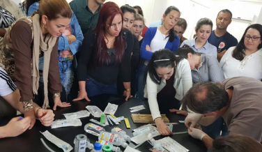 Notícia - Urgência e emergência: Médicos e enfermeiros de Içara passam por capacitação