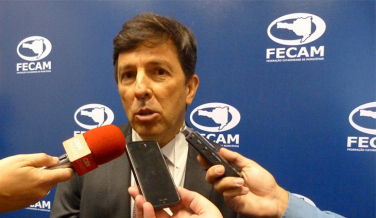 Notícia - João Amoêdo nega aliança com Flávio Rocha e promete renovação política