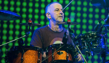 Notícia - João Barone tem uma carreira que vai bem além dos Paralamas