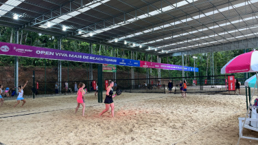 Notícia - Som Maior realiza primeiro Open Viva Mais de Beach Tennis para homens