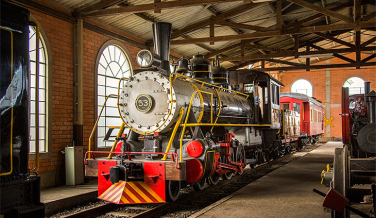 Notícia - Tubarão luta para manter locomotiva do Museu Ferroviário